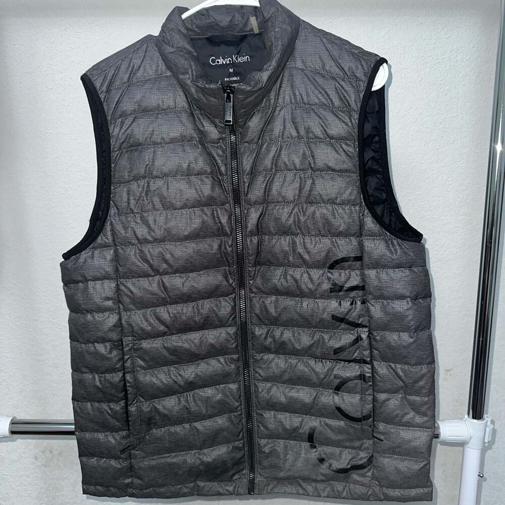 Calvin Klein Men's Packable Lightweight Premium Down Puffer Vest Gray Size M